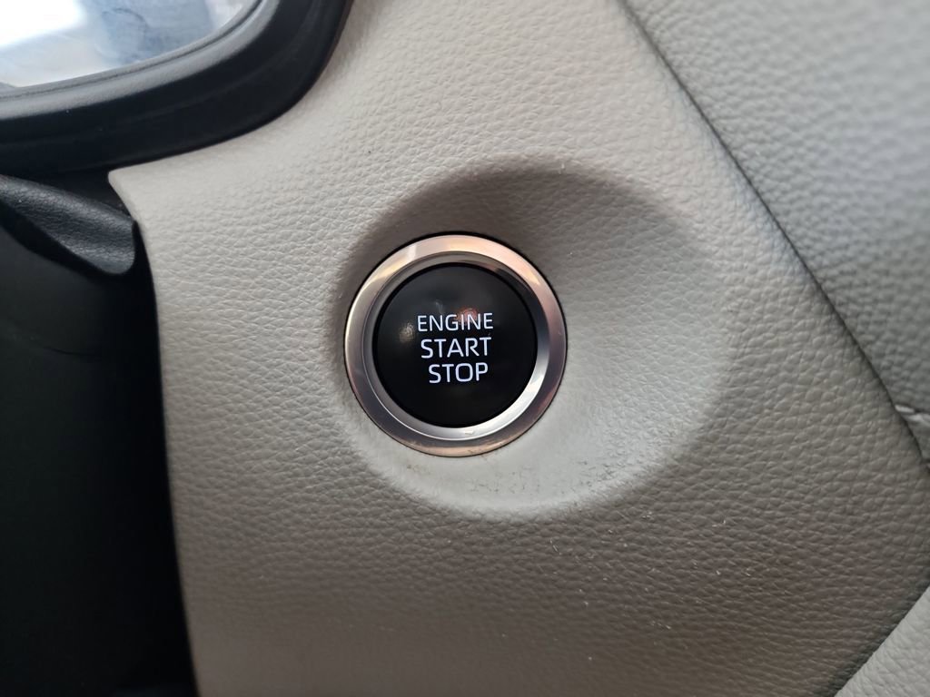 Used 2023 Toyota Corolla Cross LE image 26