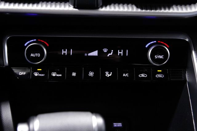 Used 2022 Kia K5 GT-Line w/ GT-Line FWD Premium Package image 27