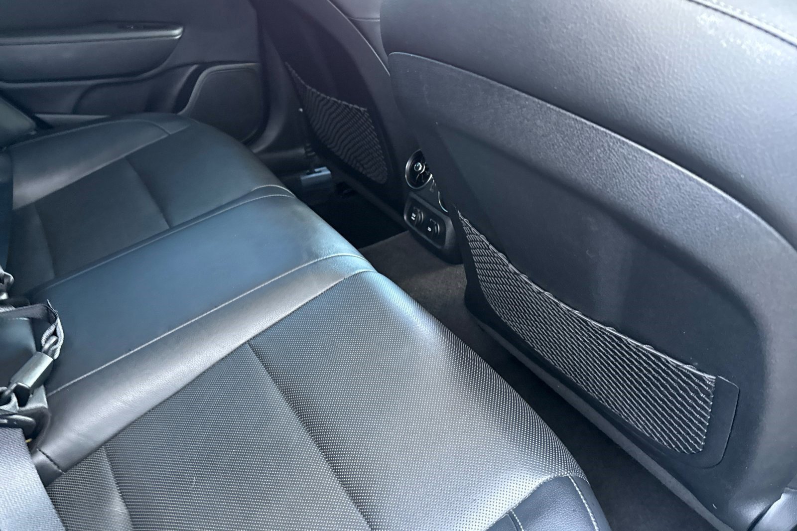 Used 2020 Kia Stinger GT-Line image 28