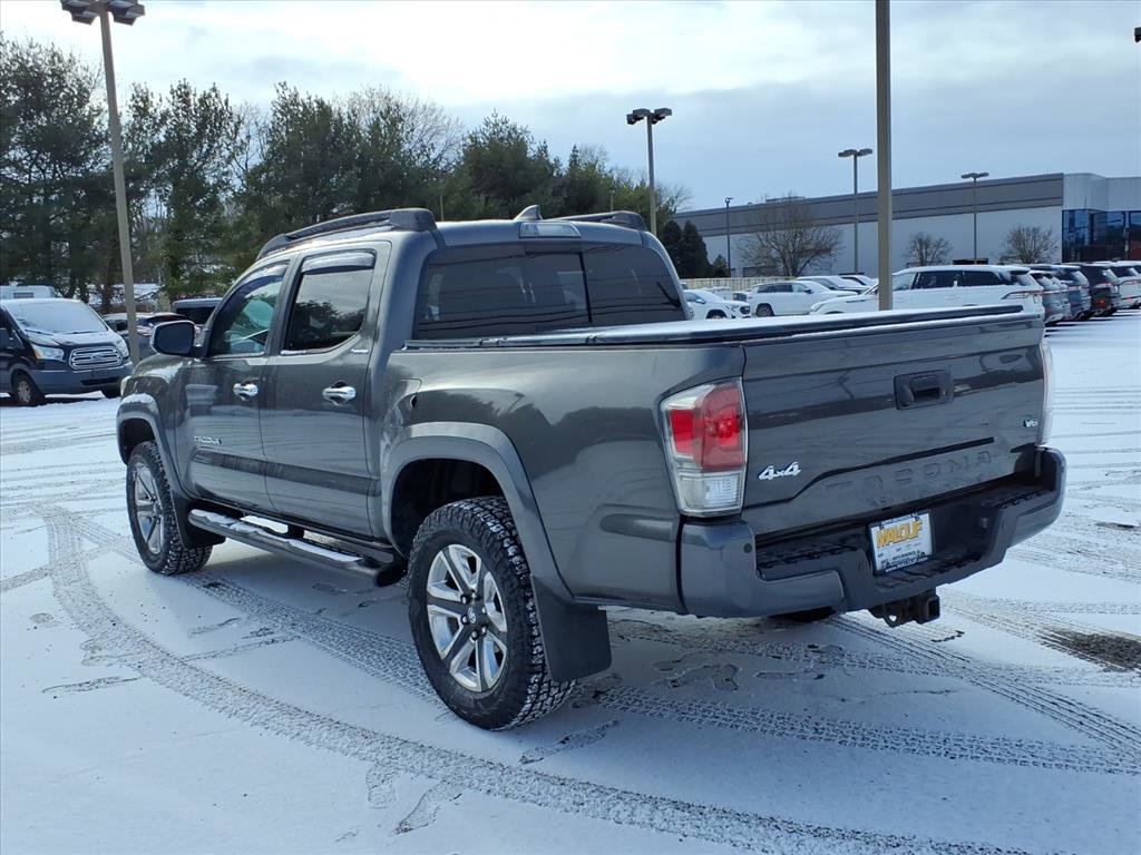 Used 2017 Toyota Tacoma Limited image 5