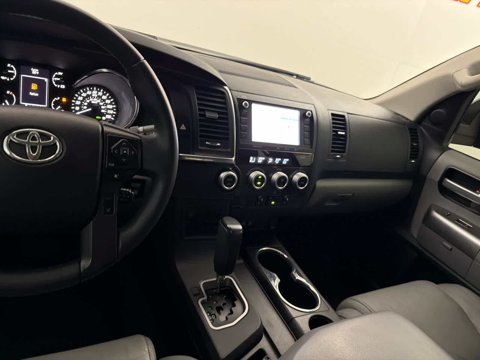Used 2021 Toyota Sequoia Limited w/ Safety & Convenience Package RWD image 19