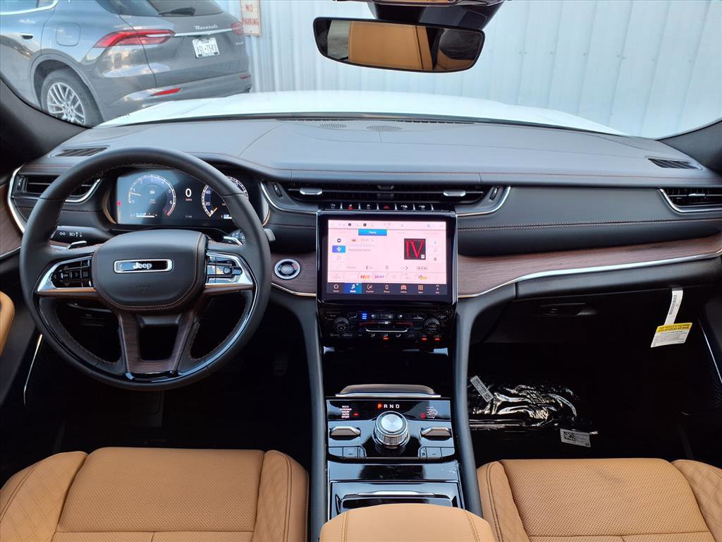 New 2025 Jeep Grand Cherokee Summit w/ Obsidian Package image 24