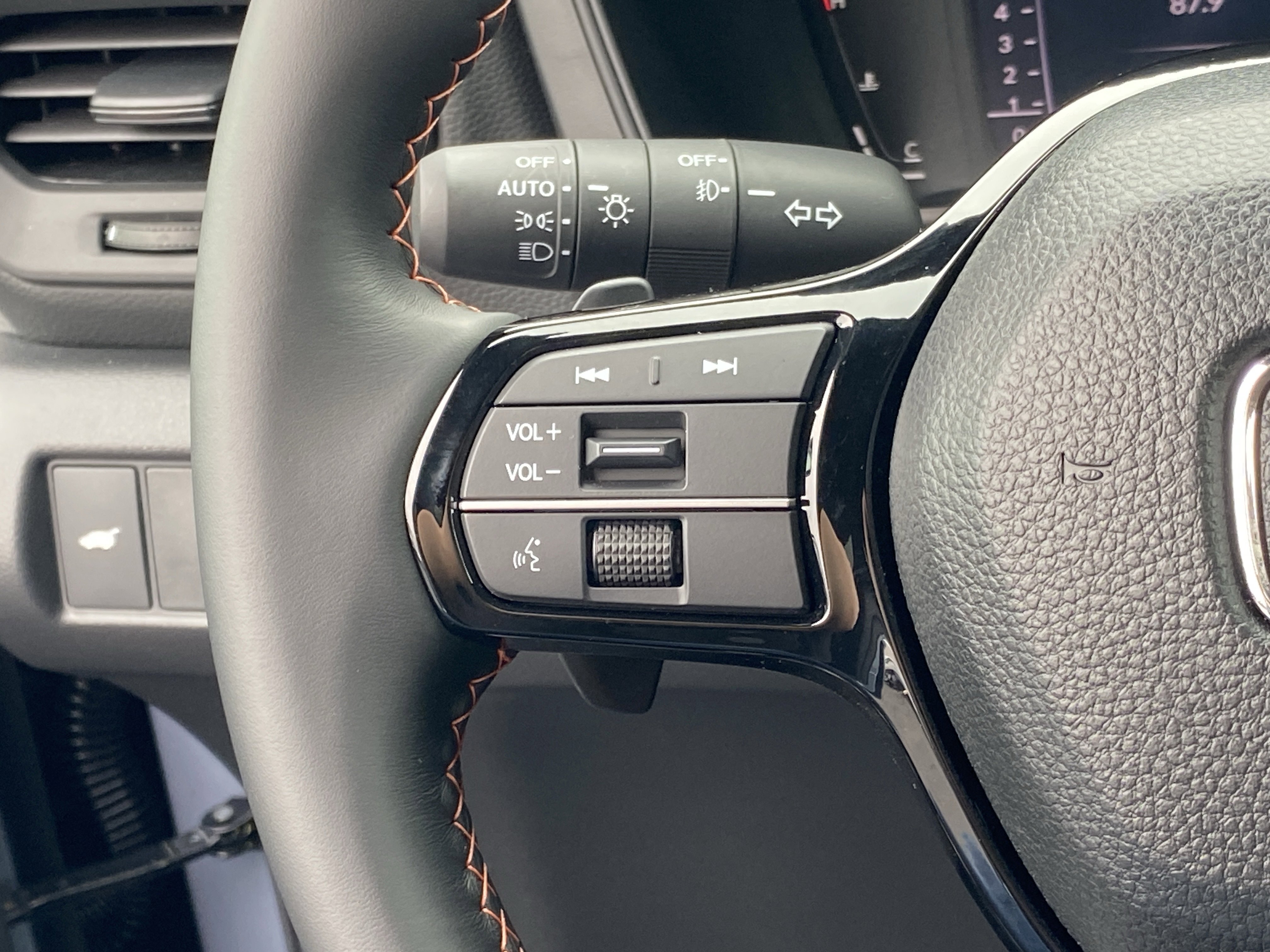 Used 2026 Honda Pilot Sport image 26