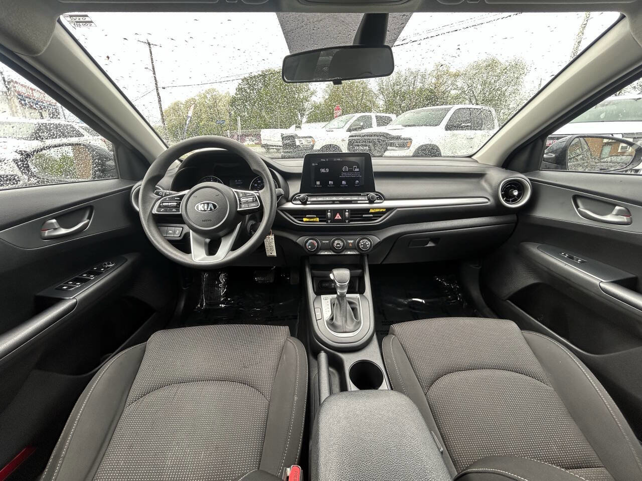 Used 2020 Kia Forte LXS FWD image 25