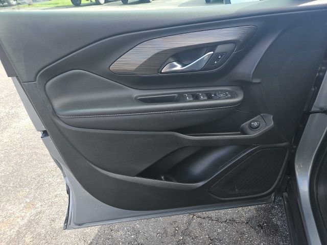 Used 2023 GMC Terrain SLE w/ Driver Convenience Package image 22