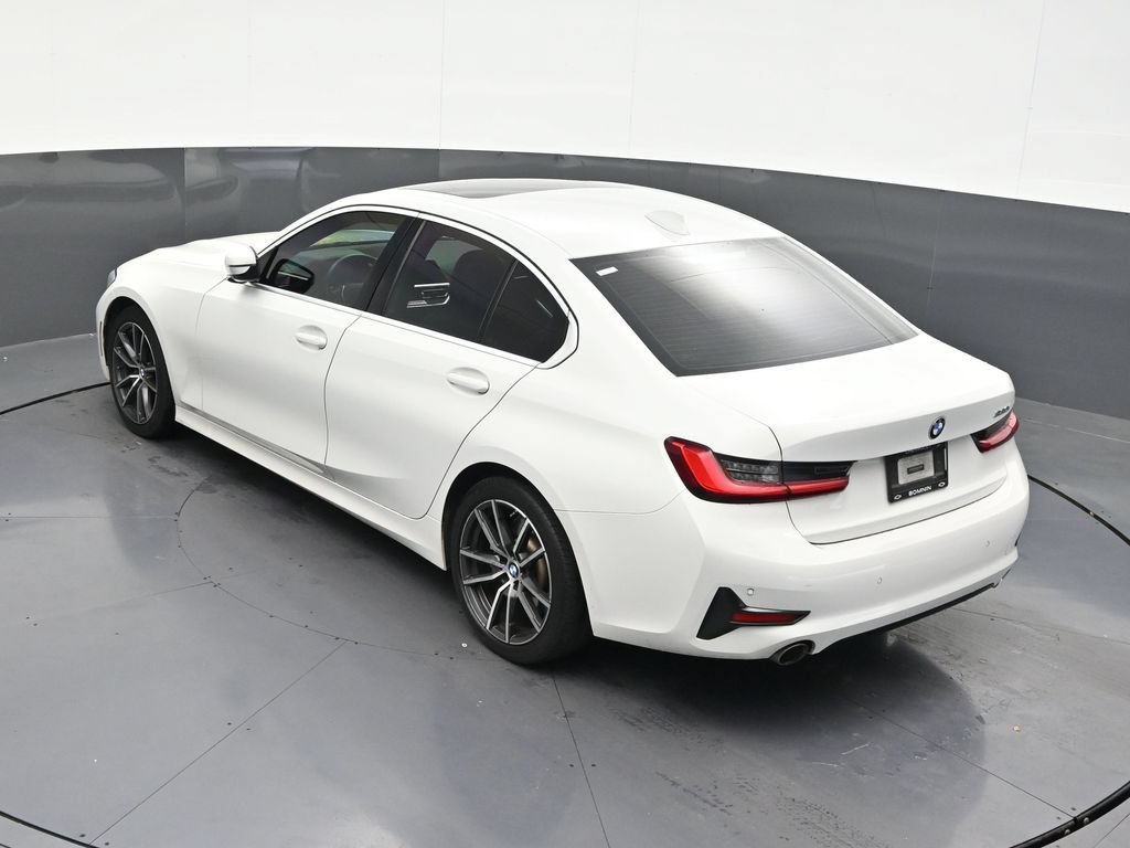 Used 2021 BMW 330i Sedan w/ Convenience Package RWD image 18