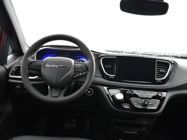 New 2026 Chrysler Pacifica Select AWD/4WD image 33