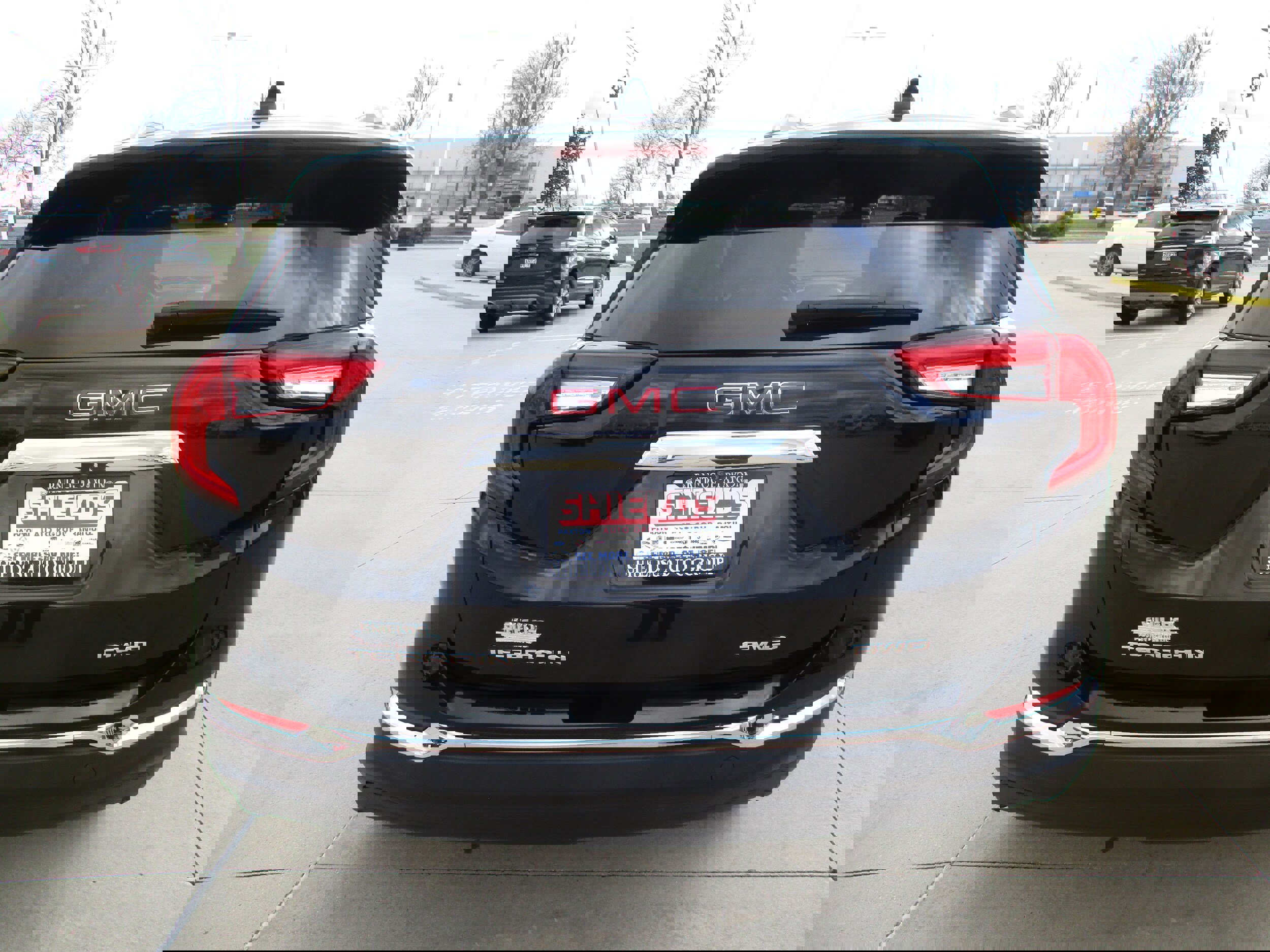 Used 2024 GMC Terrain SLT image 5