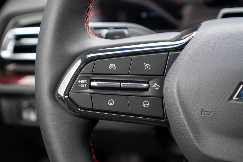 New 2026 Chevrolet Traverse RS image 17