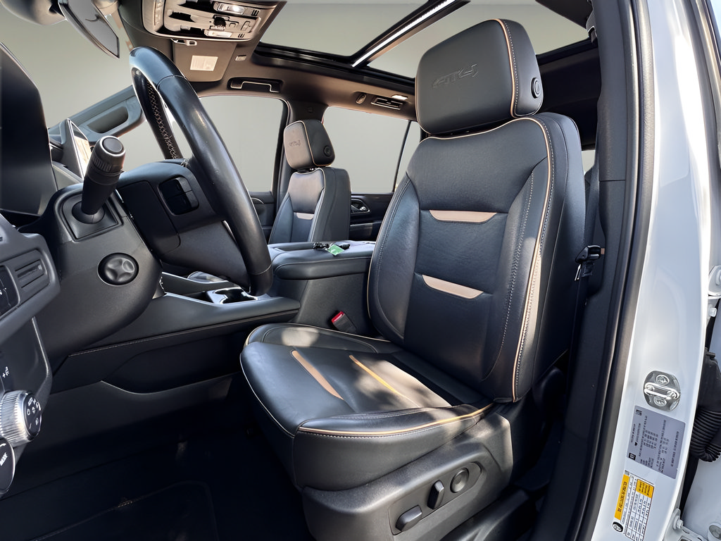 Used 2023 GMC Yukon AT4 AWD/4WD image 7