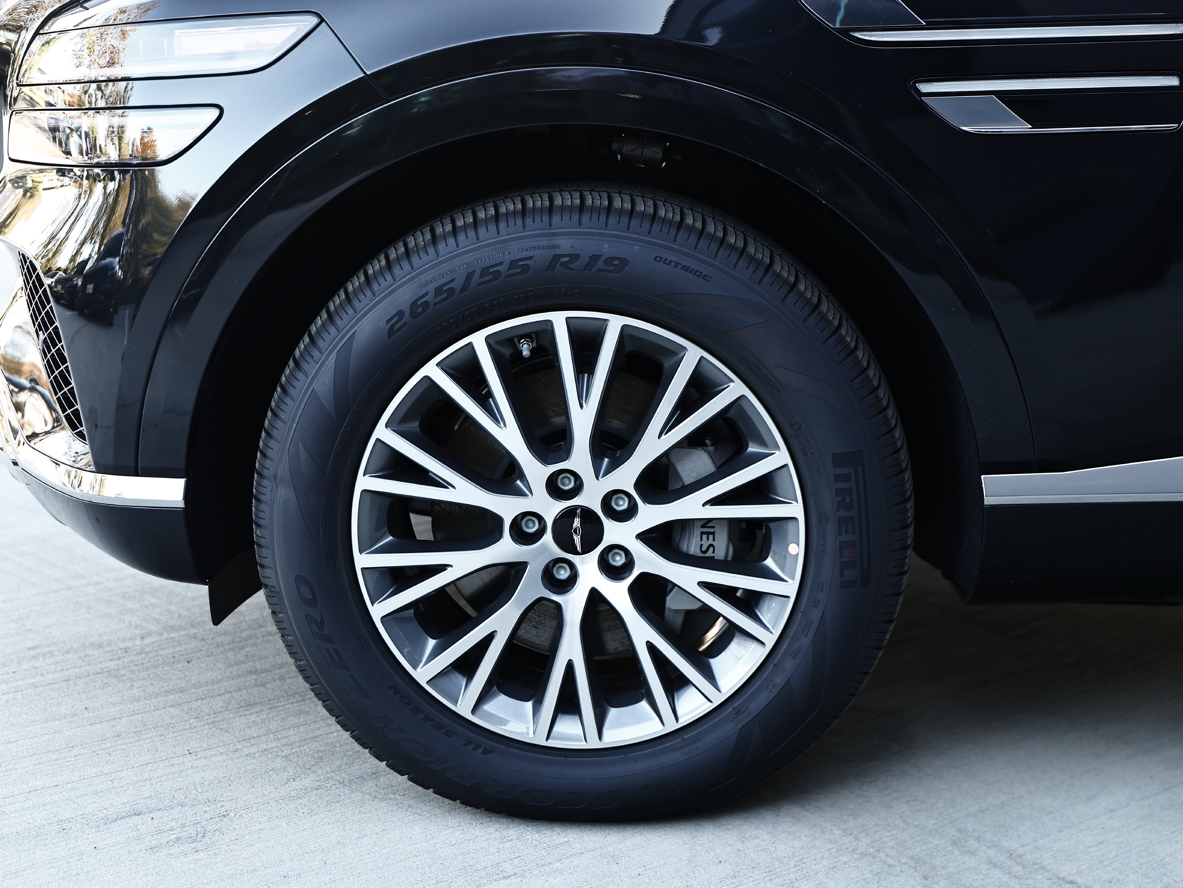 New 2027 Genesis GV80 2.5T AWD/4WD image 9
