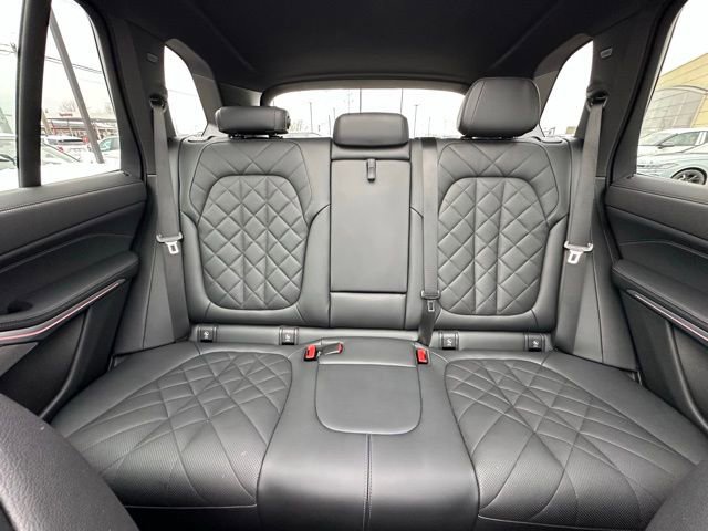 Certified 2025 BMW X5 xDrive50e w/ Climate Comfort Package image 31