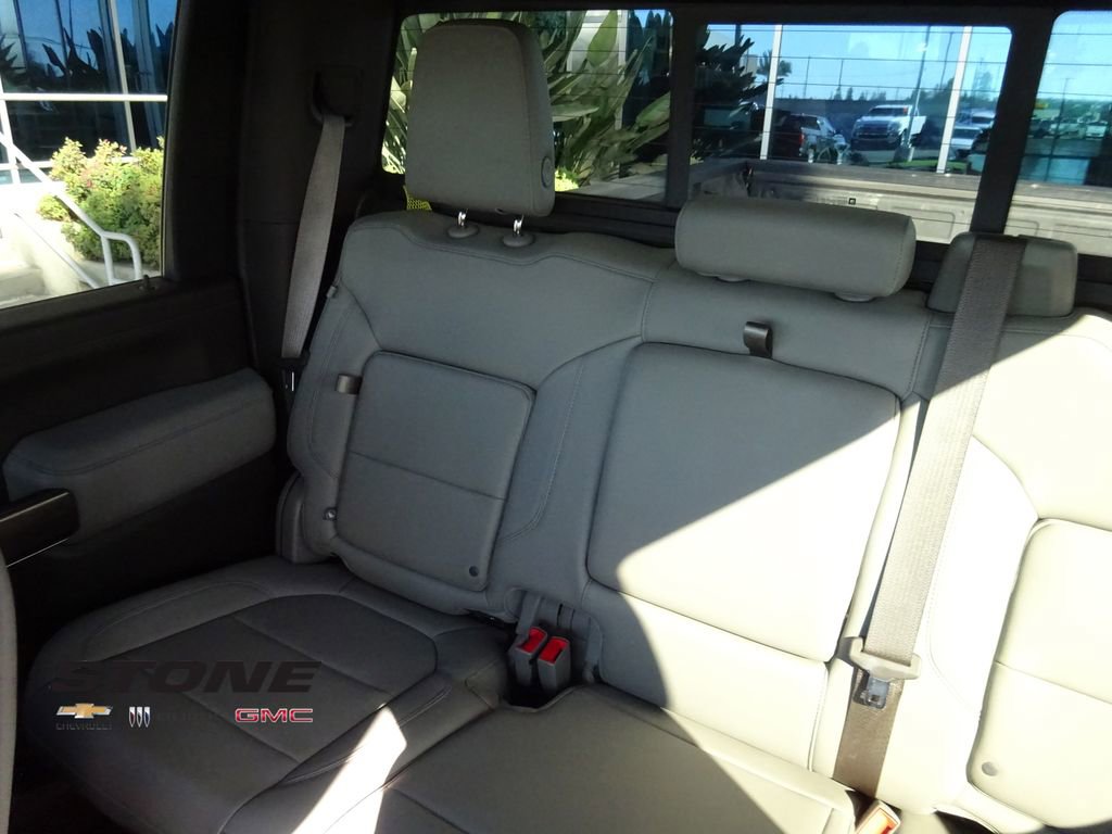 Used 2020 Chevrolet Silverado 3500 LTZ w/ LTZ Premium Package image 15