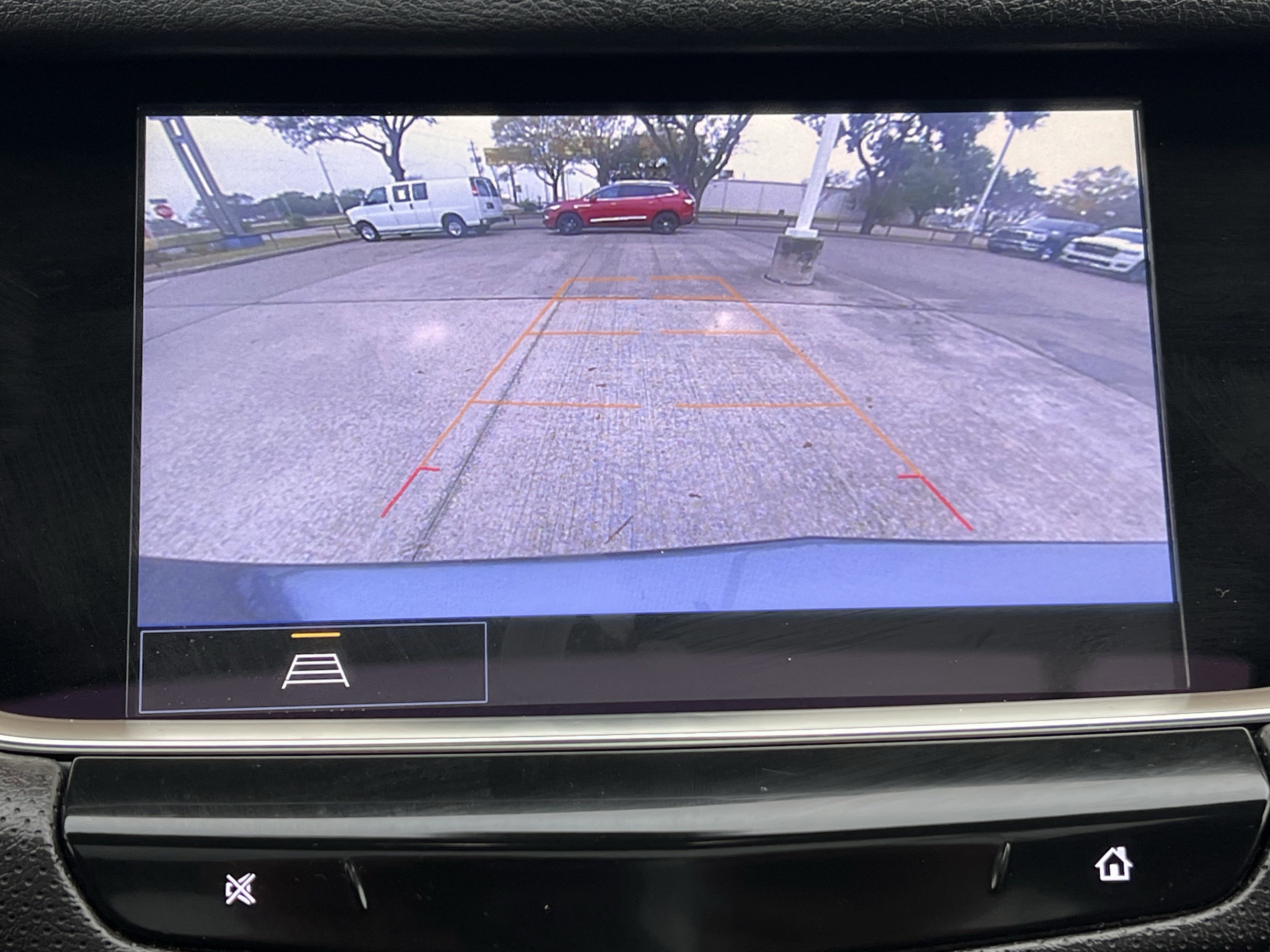 Used 2025 Cadillac XT5 Premium Luxury image 18