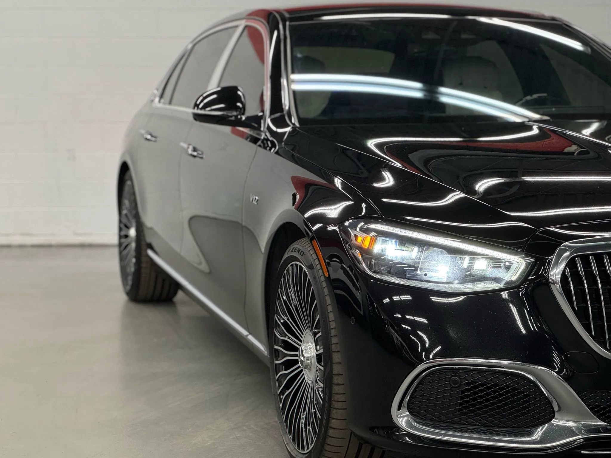 Used 2023 Mercedes-Benz Maybach S 680 S 680 4MATIC Sedan 4D w/ Manufaktur Leather Package image 19