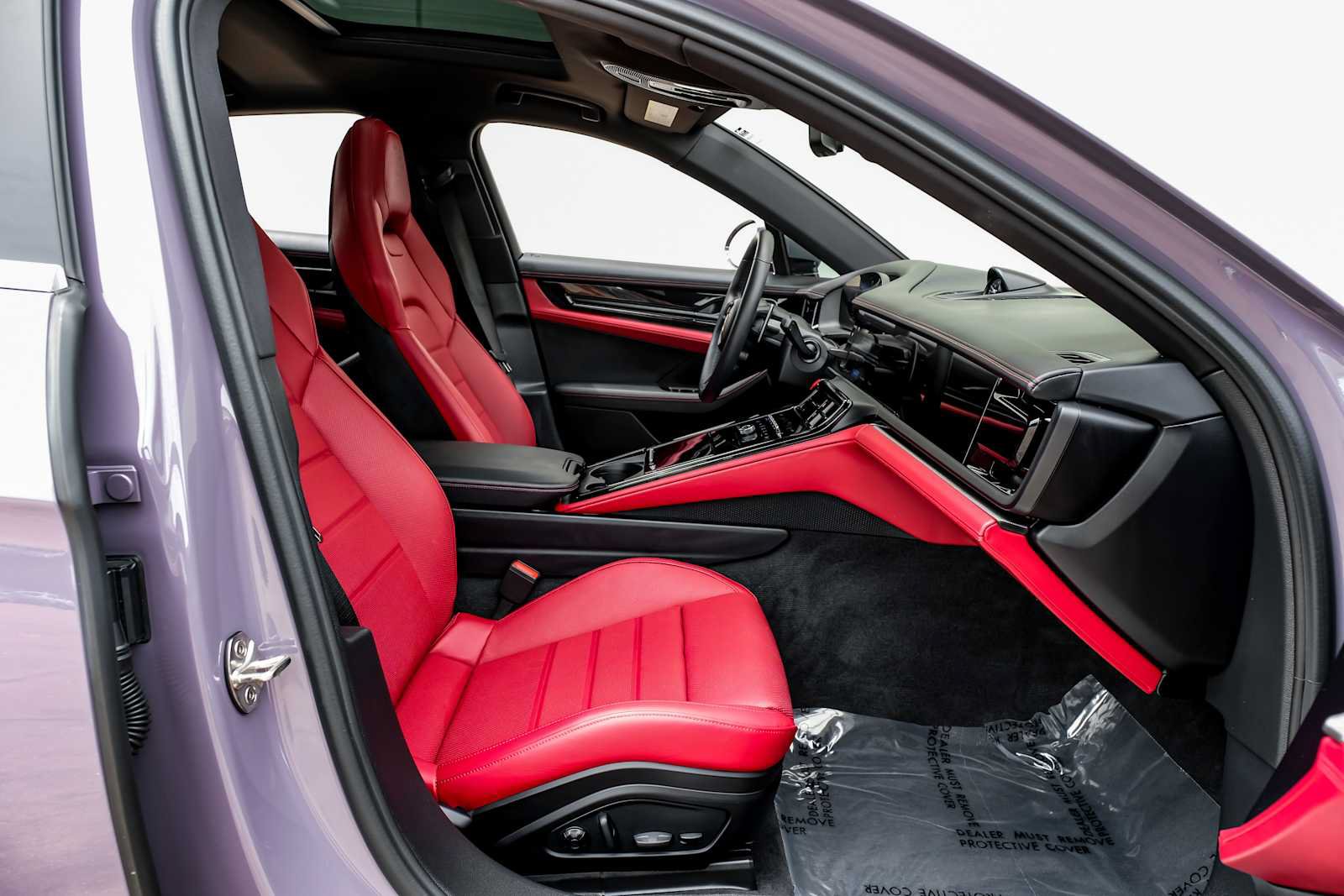 Used 2024 Porsche Panamera RWD image 33