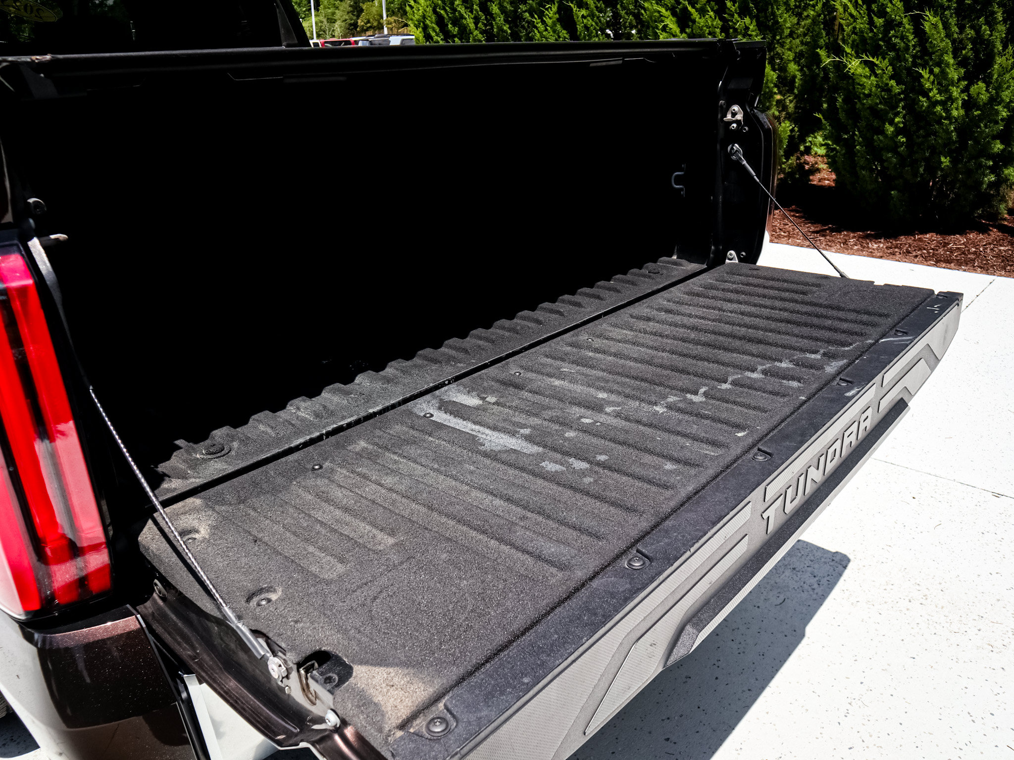 Used 2023 Toyota Tundra Limited AWD/4WD image 32