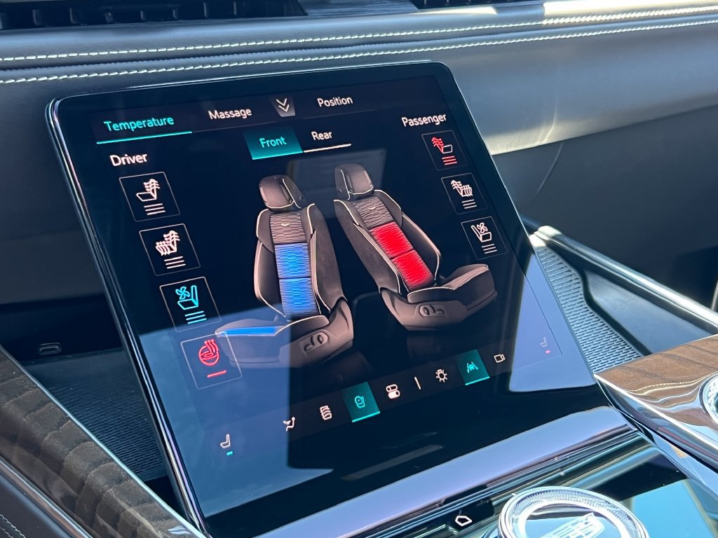 New 2026 Cadillac Escalade Platinum Luxury AWD/4WD image 57