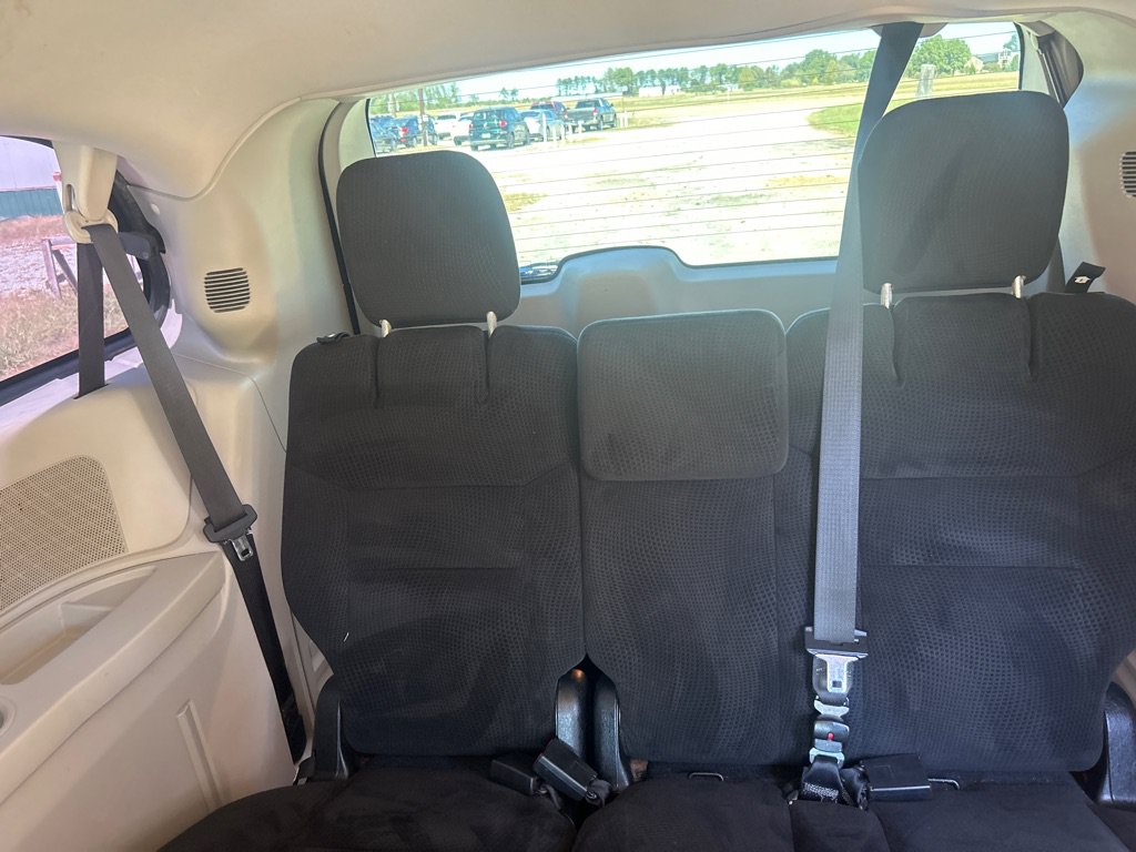 Used 2016 Dodge Grand Caravan SXT FWD image 15