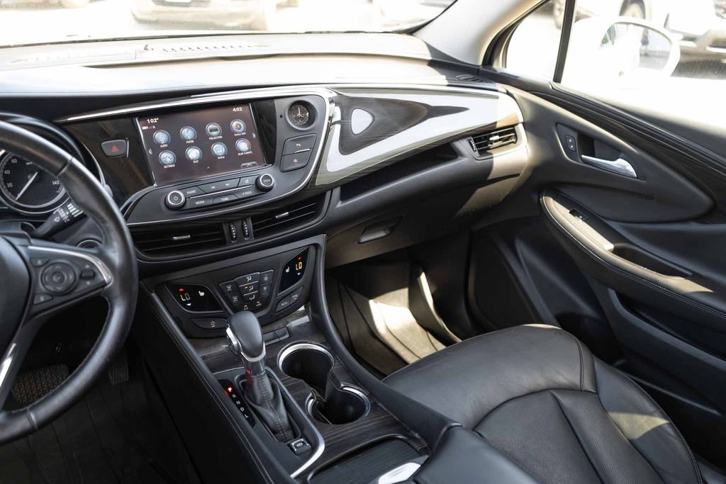 Used 2019 Buick Envision Essence FWD image 18