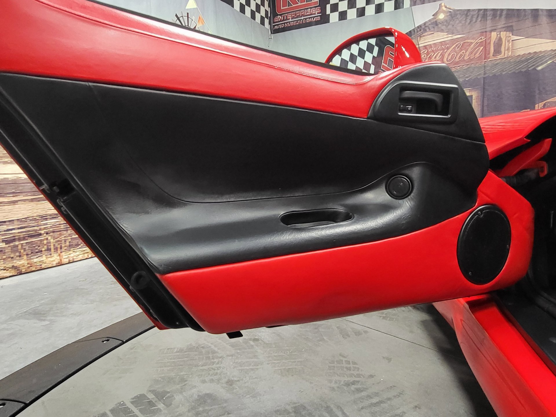 Used 1997 Dodge Viper GTS image 16