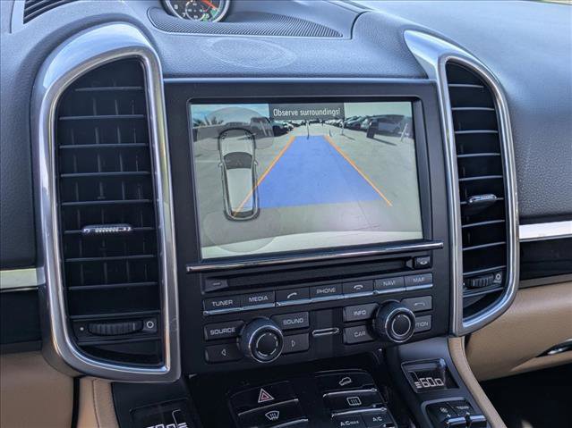 Used 2016 Porsche Cayenne image 19