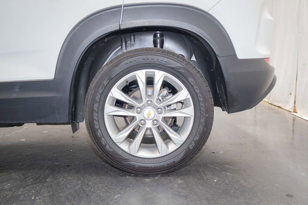 Used 2023 Chevrolet TrailBlazer LS AWD/4WD image 8