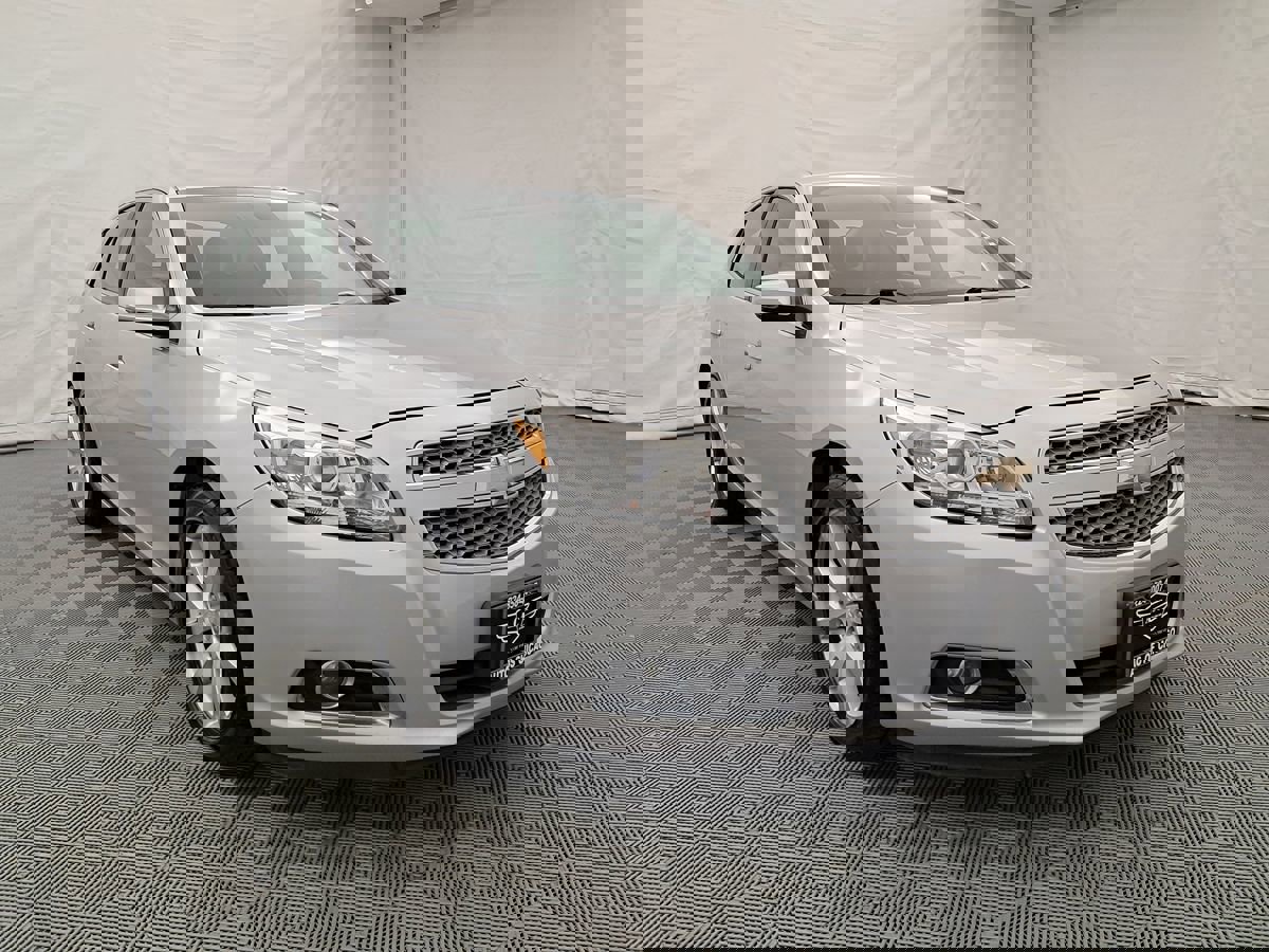 Used 2013 Chevrolet Malibu LTZ image 2