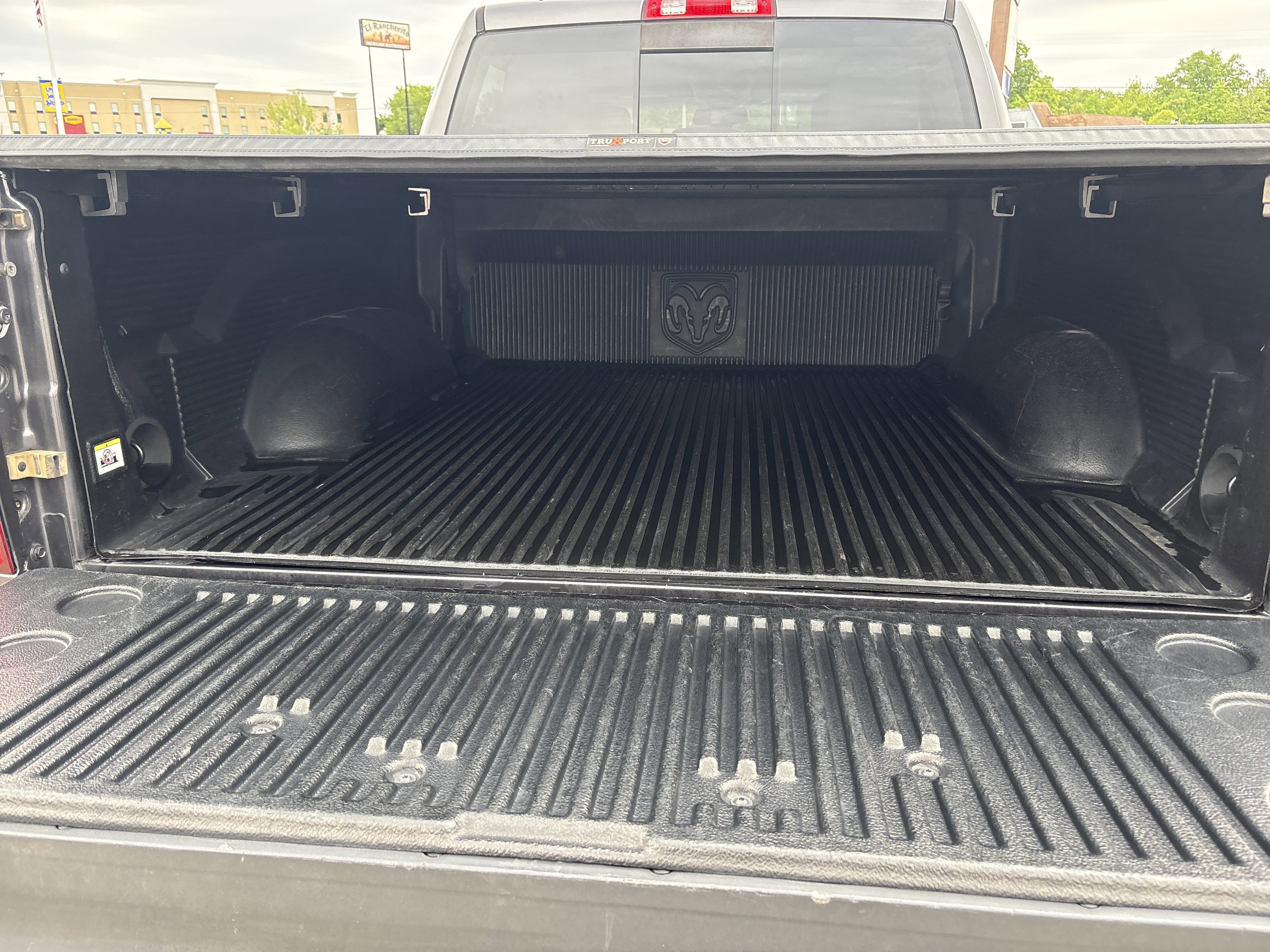 Used 2018 RAM 1500 Big Horn AWD/4WD image 5