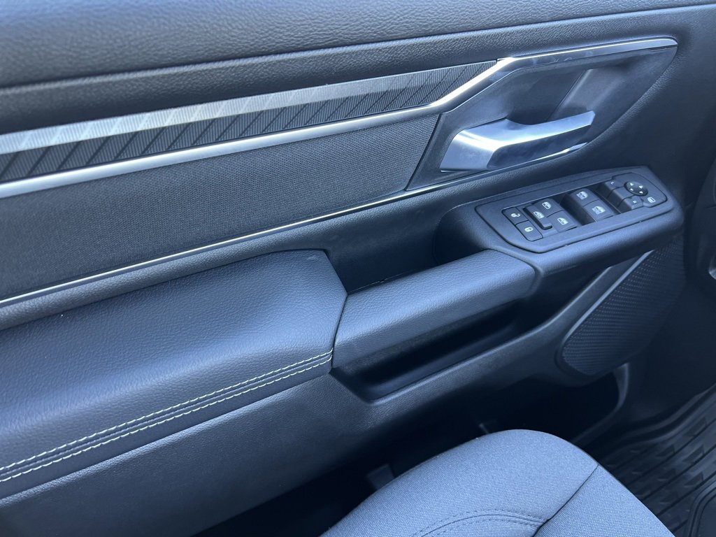 New 2026 RAM 1500 4x4 Crew Cab image 12