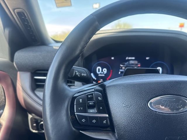 Used 2025 Ford Explorer Platinum w/ LUX Leather Package AWD/4WD image 15