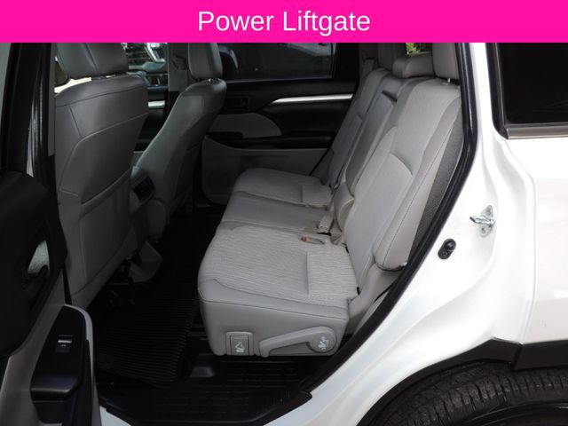 Used 2019 Toyota Highlander Plus FWD image 22