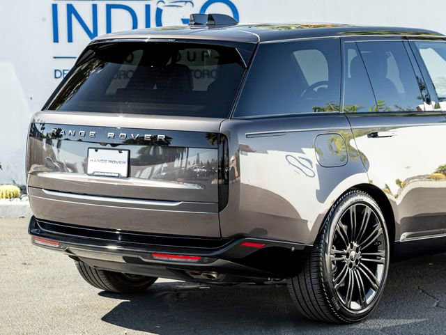 Used 2024 Land Rover Range Rover SE AWD/4WD image 7