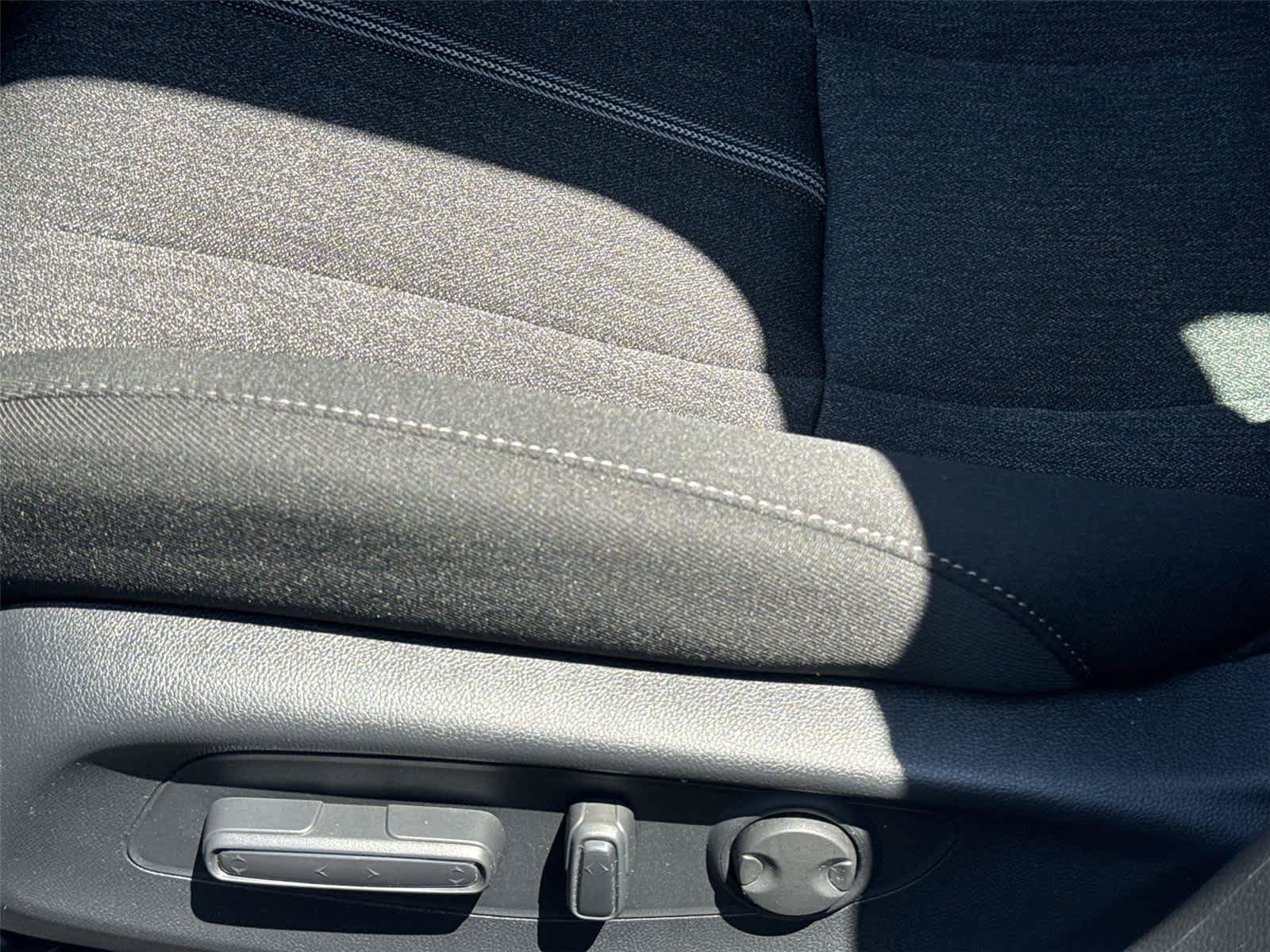 Used 2025 Honda Accord Sport image 13