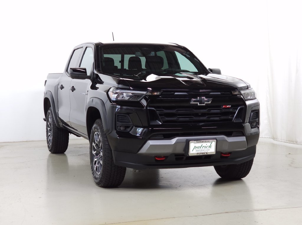 Used 2024 Chevrolet Colorado Z71 w/ Z71 Convenience Package 2 AWD/4WD image 8
