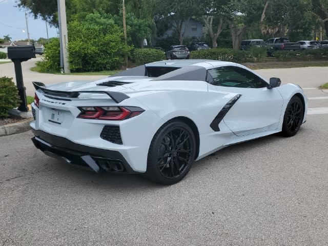 Used 2023 Chevrolet Corvette Stingray Premium Conv w/ Z51 Performance Package RWD image 5