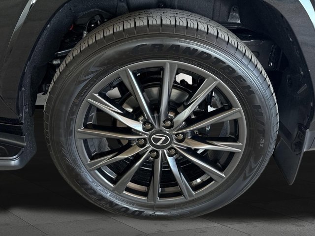 Certified 2025 Lexus LX 700h F Sport image 21