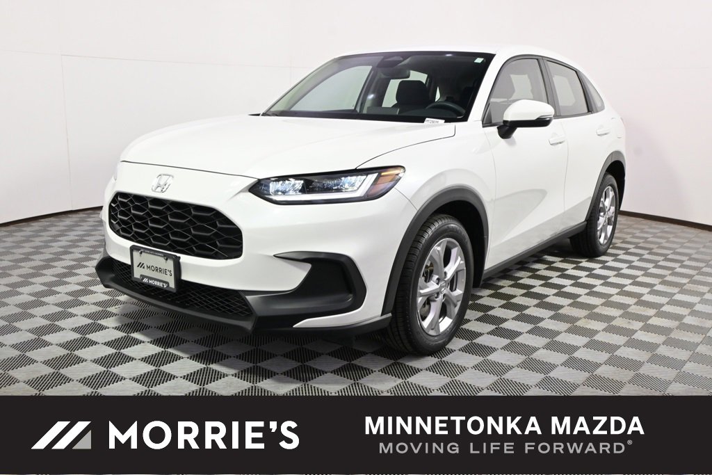 Used 2023 Honda HR-V LX image 1