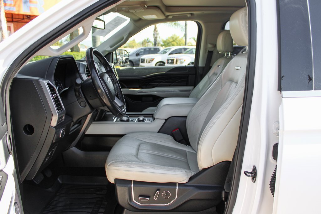 Used 2019 Ford Expedition Platinum image 17