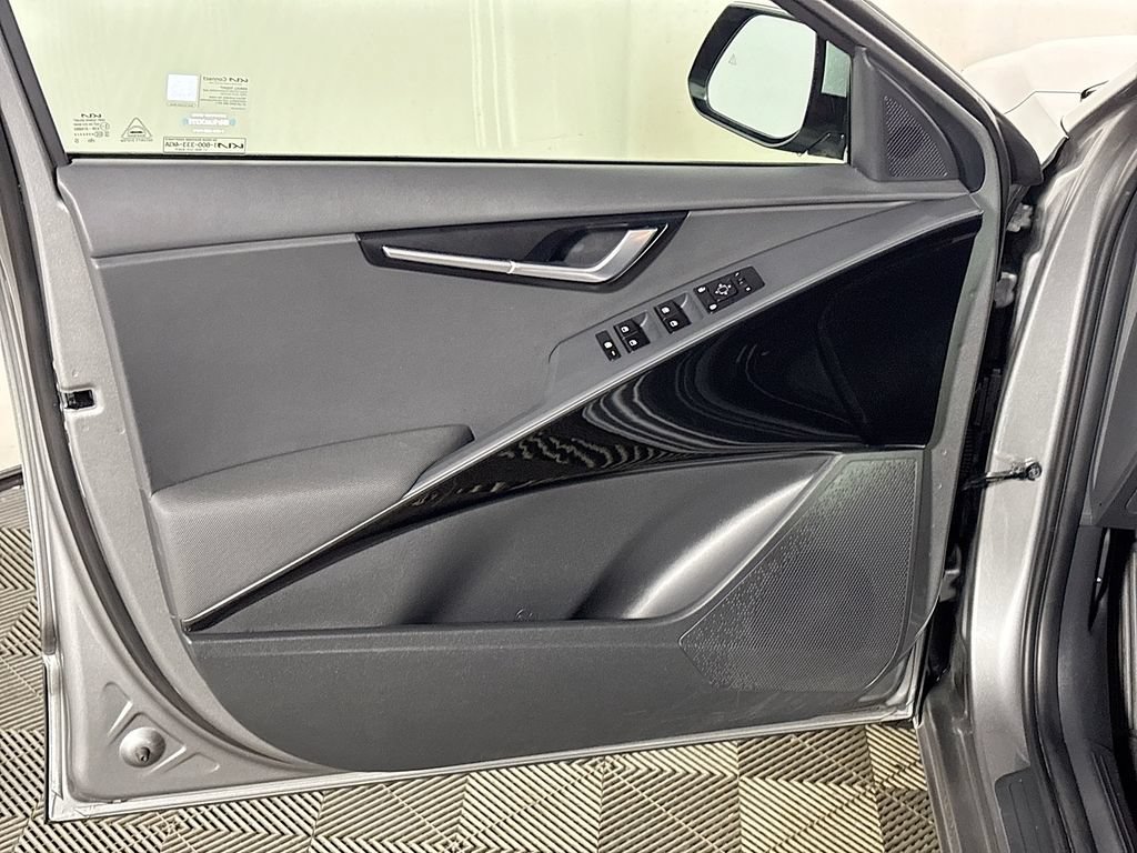 Used 2023 Kia Niro Wind w/ Wind Preserve Package FWD image 10