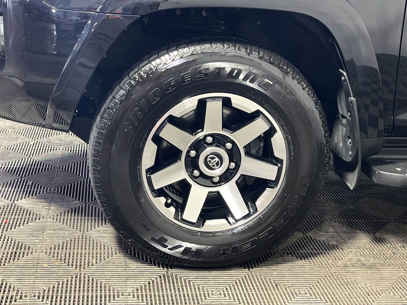 Used 2024 Toyota 4Runner TRD Off-Road image 12