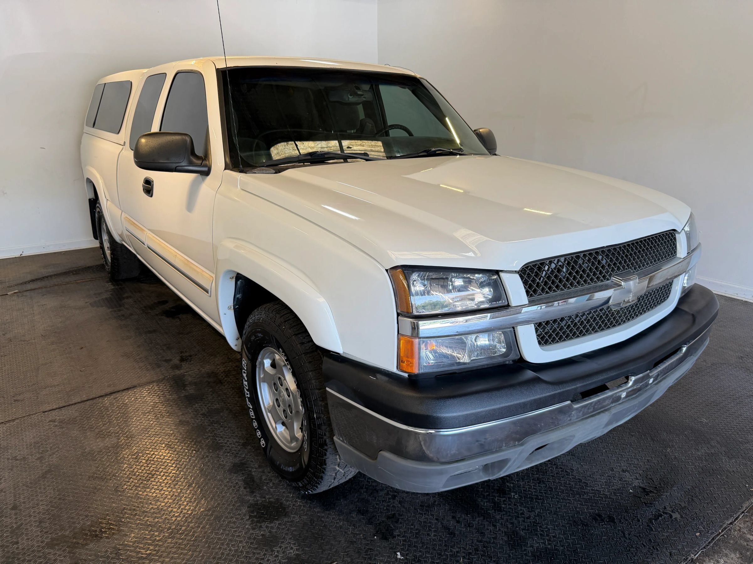Used 2003 Chevrolet Silverado 1500 LS w/ Off-Road Package AWD/4WD image 4