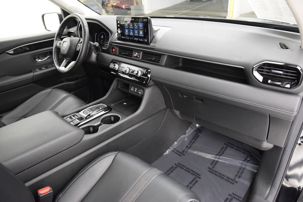 Used 2024 Honda Pilot Touring image 15