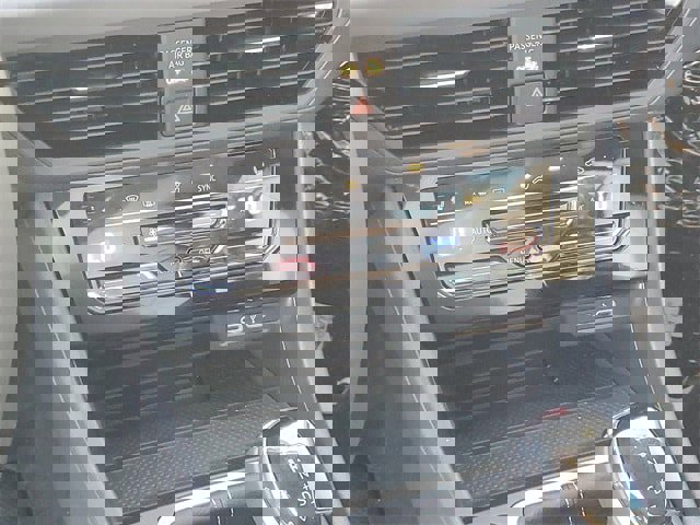 New 2025 Volkswagen Jetta SE image 24