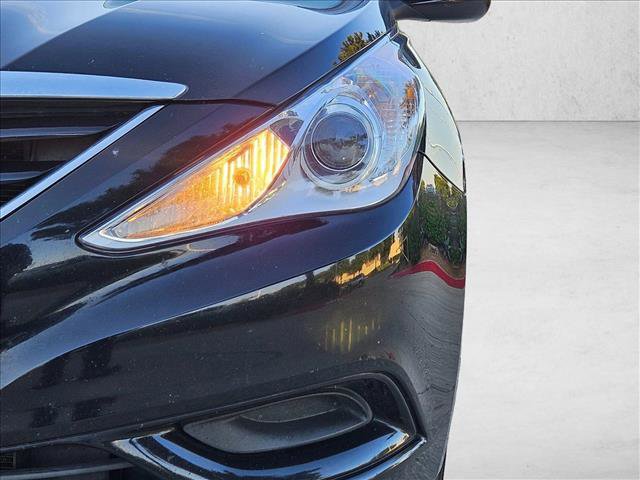 Used 2012 Hyundai Sonata GLS w/ Popular Equipment Pkg FWD image 9