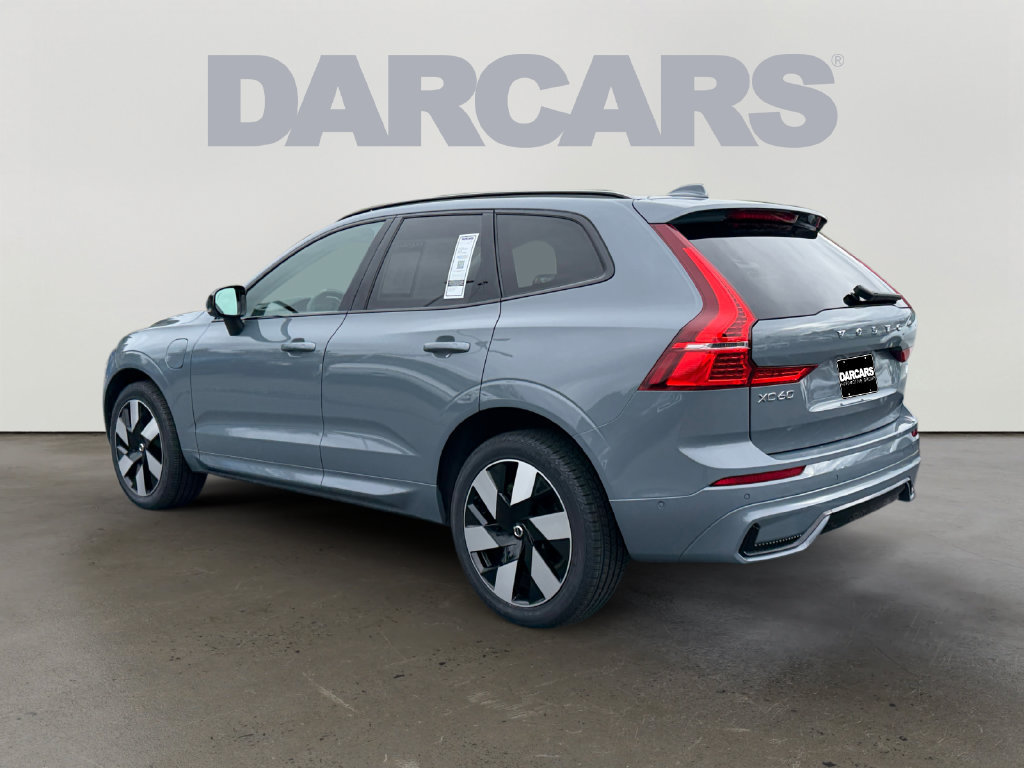 Certified 2024 Volvo XC60 T8 Plus w/ Climate Package AWD/4WD image 5