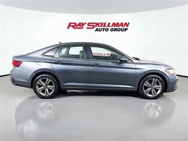 Used 2024 Volkswagen Jetta SE image 8