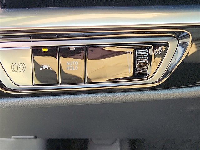 Used 2023 Cadillac Lyriq 2WD image 24