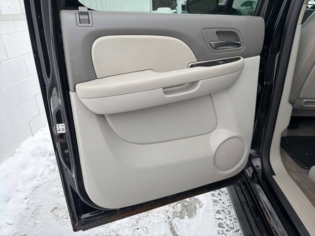 Used 2013 Chevrolet Avalanche LT image 26