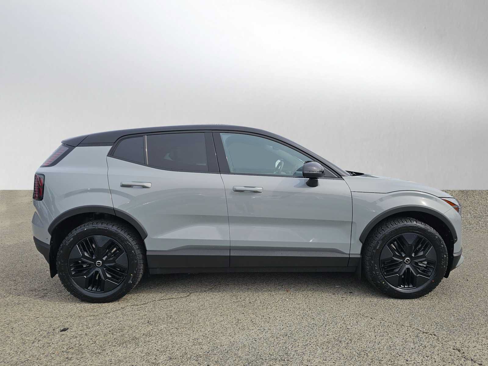 New 2026 Volvo EX30 Cross Country Ultra w/ Protection Package Premier AWD/4WD image 2